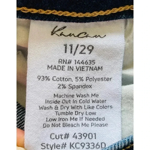 KanCan Quinn Mid Rise Ankle Flare Jeans Raw/Split/Frayed hem size 29 - Picture 9 of 11